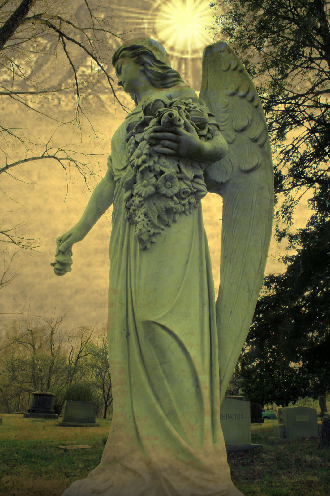 Outdoor angel garden statue